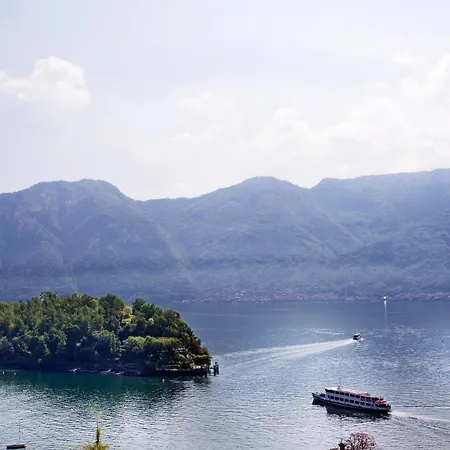 Appartement 5 - Sleeps Up To 10 By Italian *