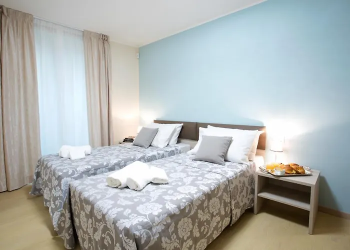 5 - Sleeps Up To 10 By Italian * 萨拉科玛希娜