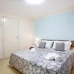 5 - Sleeps Up To 10 By Italian