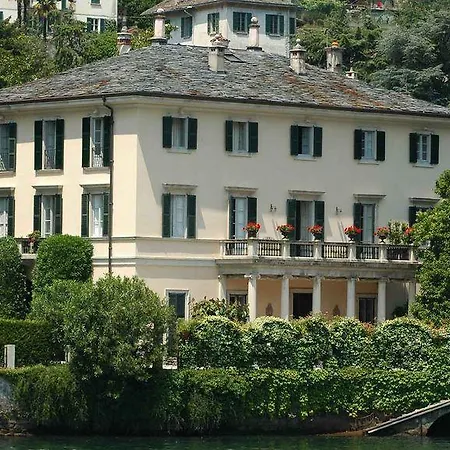 Apartment 5 - Sleeps Up To 10 By Italian