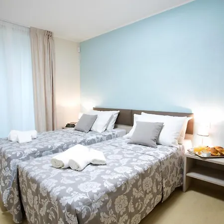 5 - Sleeps Up To 10 By Italian * 萨拉科玛希娜