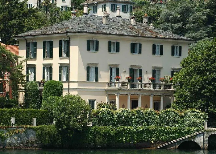 Apartman 5 - Sleeps Up To 10 By Italian