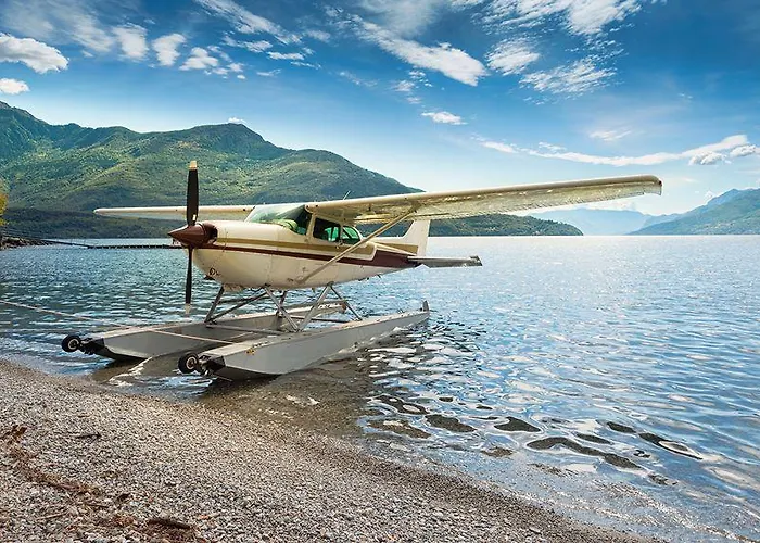 5 - Sleeps Up To 10 By Italian * Sala Comacina