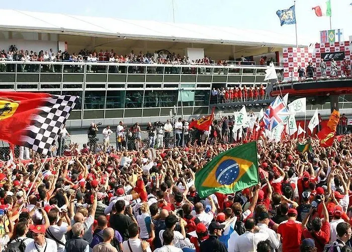 Apartman 5 - Sleeps Up To 10 By Italian Sala Comacina