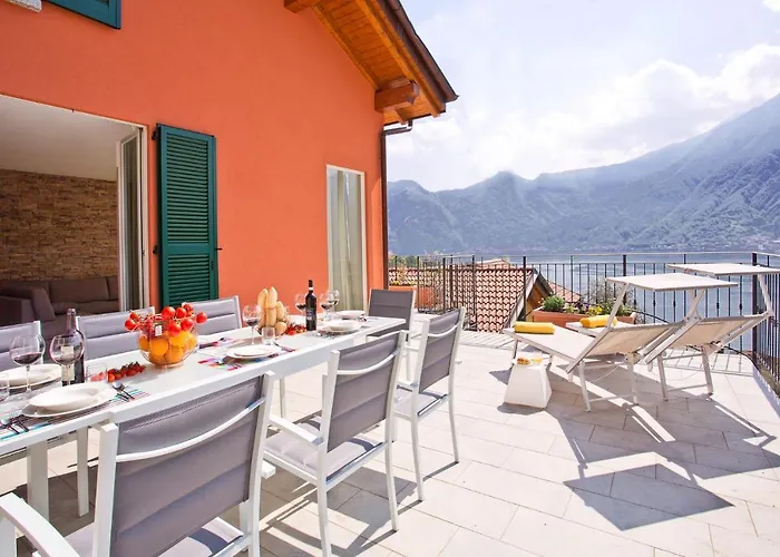 5 - Sleeps Up To 10 By Italian Apartman